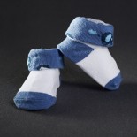Dojčenské papučky: biele s tmavo-modrou